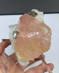 24 reactions | Beryl var. morganite, lepidolite and albite from...