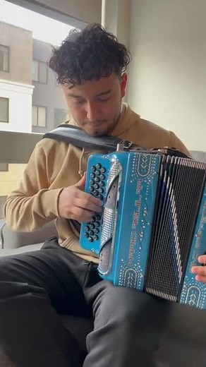 Polka Idalia - Paulino Bernal Acordeon