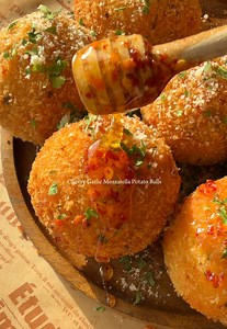 Cheesy Garlic Mozzarella Potato Balls Recipe