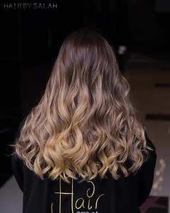A quick snap of Beige Blond Balayage from Salah by the creative @haircreators Color Team. . . . #hair2020 #hairfashion #hairtransformation #haircare #hairstyle #haircolor #hairstyles #blonde #goldblonde #honeyblonde #balayageombre #hairoftheday #hairideas #hairinspiration #warmblonde #beauty#dubai | Hair by Salah