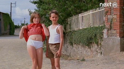 "Tu crois que c'est en péchant le gardon que tu sauveras ton âme?" | NextPlz