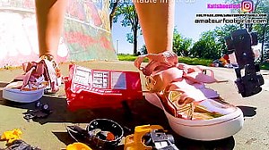 Kati´s toy car crush, trample, giantess, crushing toys, stomping , plastic car, crush toy car, sneaker , toy, toycrush, plastic car