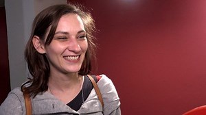 Opovrhují v divadle herci z nekonečných seriálů? Sylva ze Slunečné na to má jasný názor - Super.cz