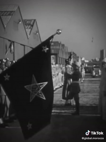 Embrace history ! 🇲🇦🏴 #fyp #foryou #pourtoi #morocco #maroc #🇲🇦 #moroccanhistory #moroccanempire #empire #history #edit #maghreb #cherifien