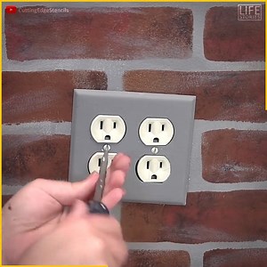 Como estêncil uma parede de acento de tijolo exposto | Janderson e Anderson