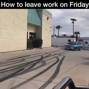 I’m out of here 😂 @ross.logsdon @premierstreetrod #squarebodyaholics | Square Body Aholics