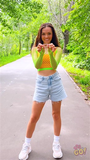 Easiest and Fastest Bow Hairstyle 🎀 #123go | 123 GO