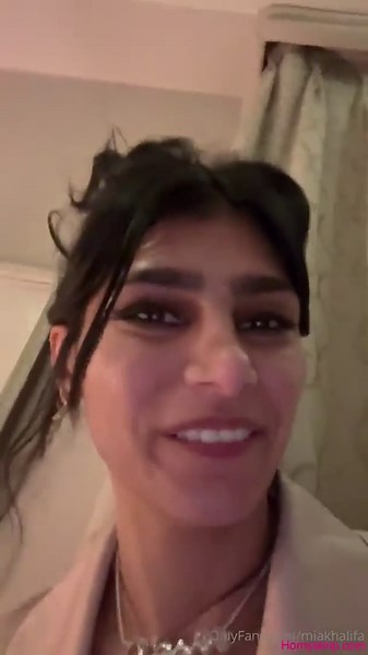 mia khalifa only fans (Mathangi Arulpragasam)