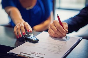 Advantages & Disadvantages to Commission-Based Incentive Plans