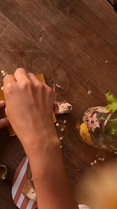 881K views · 12K reactions | Egg carton portraits #EggCartonCrafts #UpcycleCrafts #cardboardcrafts | Sibster | Facebook