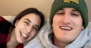 "Никто не знает": молодожены смотрели свадебные снимки и заметили одну курьезную деталь (фото)