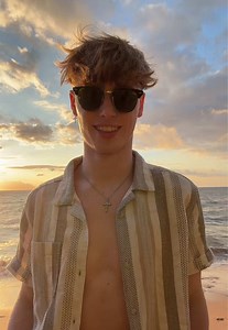 Henry Metzger (@skittles_tastetherainbow)’s videos with Call It What You Like - Robbie Doherty