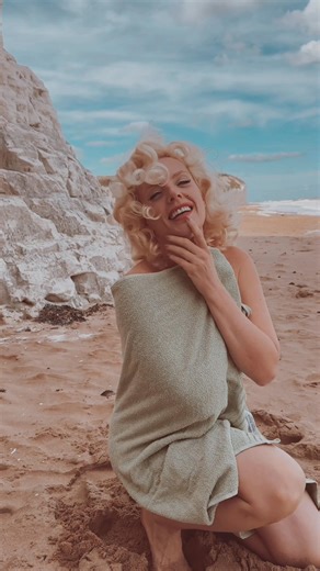 Encouraging someone to be entirely themselves is the loudest way to love them. 💋 This shoot was inspired by Marilyn Monroe’s final session with George Barris — a moment of vulnerability, authenticity, and truth. Ironically, playing Marilyn helped me discover more of myself along the way — her courage, her humour, her fragility, and her strength taught me that true beauty begins the moment you stop pretending to be anyone else. 🤍 #MarilynMonroe #GeorgeBarris #VintageInspiration #BehindTheIcon #