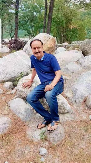 Sanjay Amarnath Sharma @topfans Instagram Sanjay Dutt EveryOne Singer Kumar Sanu Singer - Kiran Gill Surveen Chawla Sangeet Singh Som Oshin Sharma Oshin Sharma Vidya Balan Olden Indian Cinema #theoshinsharma #oshinsharma #picturechallenge #photographychallenge #picture #everyone #movies #followforfollowback #films #cinema | Himachal Ke Talent