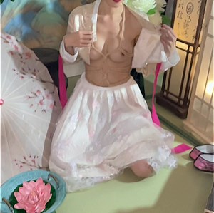 [Cosplay] 钛合金TiTi – 霜花店