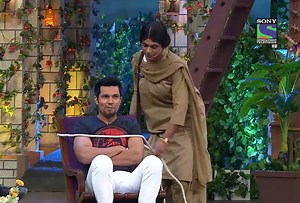 Suman shows the arrest warrant of Randeep Hooda Kapil sharma Sunil Grover Kajal Aggarwal Armaan Malik Amaal Malik | Sony LIV