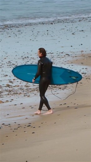 Devon Howard’s new CI Mid doing all the right things down in SoCal this winter. 7’4, with glass-on 4” side bites. We’ve got a few on the rack here with the Dark Blue tint, and rapid turn around on custom orders for anything jazzy. @cisurfboards @cisurfboards_europe @devon_howard #DownTheLineSurf #CISurfboards #DevonHoward #CIMid #MIDlength #Surfboard #Surfing #Surf #UKSurf #SurfShop #Cornwall | Down the Line Surf Company Ltd