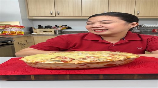Sa Noche Buena sure niyo na solb na solb sila sa Fiesta Spaghetti Overload! 🍝 Check out natin kung pano ginawa ni Nina Bacani ang Fiesta Spaghetti Overload gamit ang Fiesta Spaghettipid Pack. #FiestaSpaghettiOverload | Fiesta Pasta