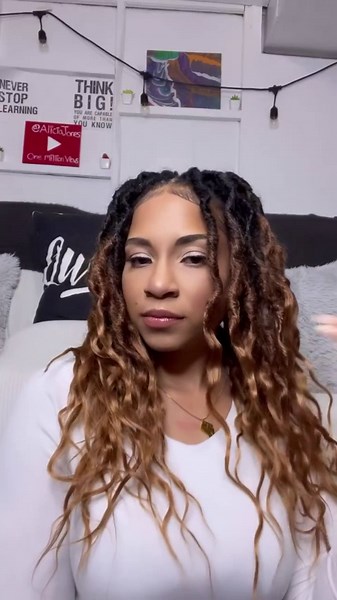 Faux Locs Crochet Hair 18Inch Goddess Locs, 6Packs Grey Locs Crochet Hair Soft Locs Curly Ends Dreadlock Crochet Locs Synthetic Crochet Braids (51#, 18'')