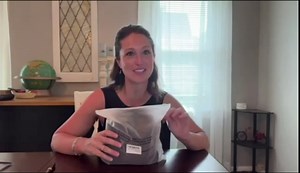 Inflatable Foot Rest for Air Travel