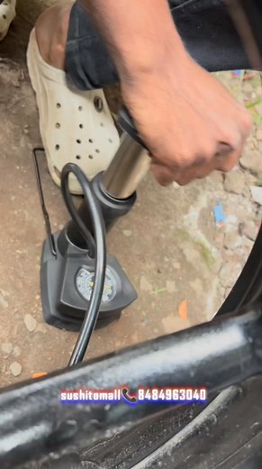फक्त ₹320/- मध्ये मिळवा दमदार फूट पंप! 💨 🔥 स्पेशल ऑफर 🔥 गाडीच्या टायरपासून ते खेळण्यांपर्यंत, सर्व फुगवा एकाच पंपाने ✅ मजबूत आणि टिकाऊ ✅ सहज वापरता येणारे ✅ पोर्टेबल डिझाईन ......... ✅ सुशितो मॉल, 📍 कोल्हापूर 📍 सांगली 📍 इचलकरंजी संपर्क: 📱8484963040 📱9423258000 लवकर संपर्क करा! मर्यादित स्टॉक! 🏃‍♂️ #minifootpump #footpump #portablepump #powertools #handtool #sushitomall | Sushitomall