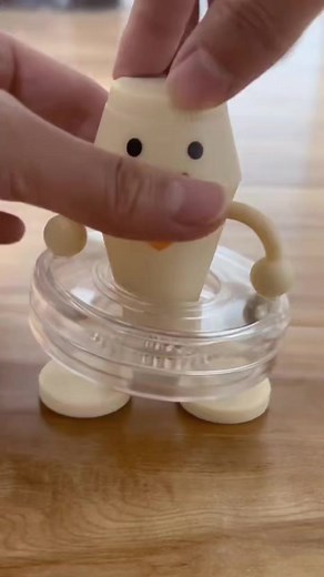 wind-up toys for you. #winduptoys #toys #cute #StressRelief #gifts #giftideas #foryou | Crartist