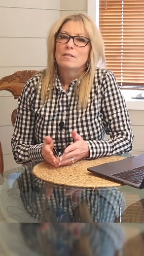 Parasite in the eye 👀 #parasites #eyes #health #naturopathy #loaloa | Dr. Kimber Krosschell