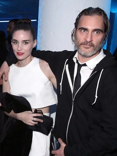 “Red Carpet Disaster!” 😱 Fans Cringe as Star Shows Up in Curtain Dress and Granny Undies 🧐— ‘Get a New Stylist, Fast!’ 😩🫣What Risky Appearance Did She Have See in the first Comment⬇️⬇️⬇️ | About Interesting