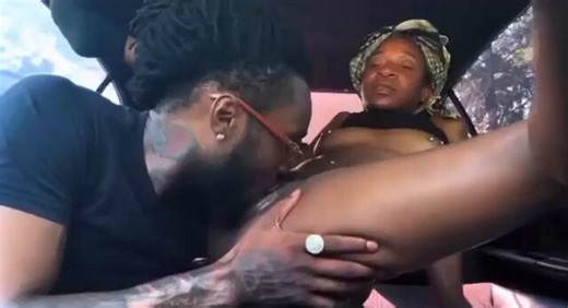 RT @BigMamaTaboo: this older nigga from my job been hittin on me sayin i got a nice body for my age n all kinds of other shit🥴i told him my…