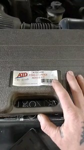 Ford spark plug thread repair | Michael Pfeffer