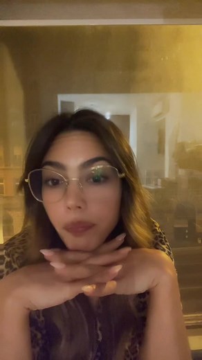 Los guros creando culpa a la sociedad . #gurus #sociedad #apolonia #influencer #viral