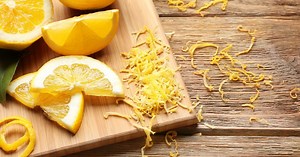 La bonne façon de zester un citron, c'est celle-ci !