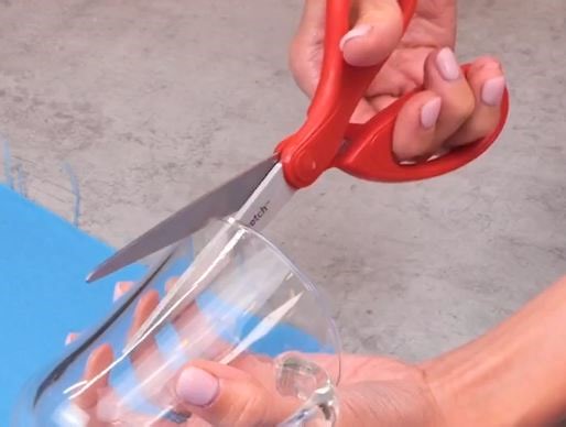 677K views · 1.8K reactions | Creative hacks to upgrade your sewing game! | 5-Minute Crafts | Facebook