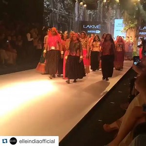 The artisans behind @anitadongregrassroot -women from the Rabari Tribe walking down the runway! This marked the end to the #IndianTextileDay This could not be any better! 󾍘🏻 @anitadongre @lakmefashionwk | Bees and Baubles