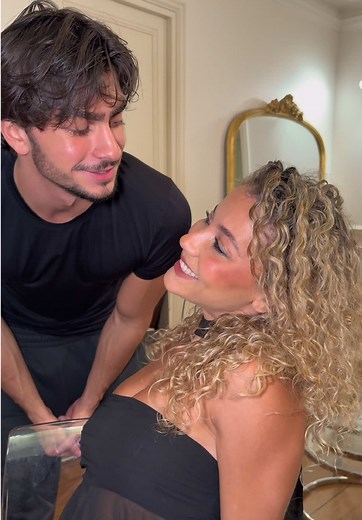 Look de Noël inspiré par Charlotte Tilbury