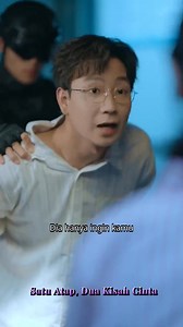 124K views · 7.2K reactions | https://dramawave.onelink.me/u1sv/c5715pqo Saat melarikan diri dari pelaku kekerasan kakaknya, Zhou Shengsheng bertemu tentara bayaran Mo Xiao. One-night stand membuatnya hamil, dan ia dilamar. Hidup bersama menumbuhkan cinta, sementara adik Mo Xiao jatuh hati pada kakaknya. Melalui bahaya, kedua pasangan meraih kebahagiaan. | DramaWave Indonesia | Facebook