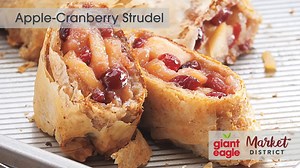 A fall-flavored favorite, Apple-Cranberry Strudel is a crisp, flaky, spiced crowd pleaser perfect for breakfast, an afternoon snack, or sweet dessert treat! 😋 Check out the recipe here: https://bit.ly/3sfwZrm | Giant Eagle
