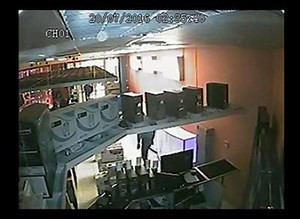 Good morning,this is what happened on the 19th July 2016 around 02:30am at Aptec airport junction.Be Careful of buying laptops without battery or apple laptops and phones as they are being tracked of their whereabouts,BEWARE ND BE VIGILANT... | Aptec computers