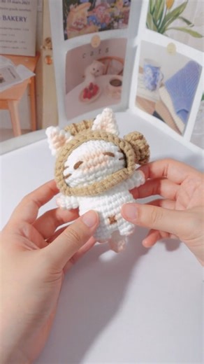 Crochet with me Taiyaki cat 🐈🤎✨ #loafcat #keychains #taiyaki #crochetkeychains #plushies #handmade #crochetprocess #crafting #handmade #loaf #crochet #crocheters #crocheting #socute #loafcats #kitty #kittens #cat #crochetlove | Crochet Creator
