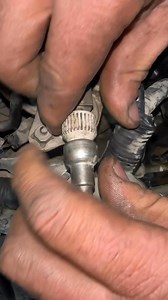 932K views · 401 reactions | Fuel injector hose removal tips⚒️ | Abdullah auto electrician | Facebook