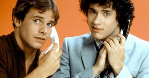 Tom Hanks Remembers Bosom Buddies Co-Star Peter Scolari