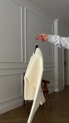 Basic outfit ☁️ @aniaharasimczuk Sweter NO7, jeansy KEY & kurtka MIJA | THE ODDER SIDE