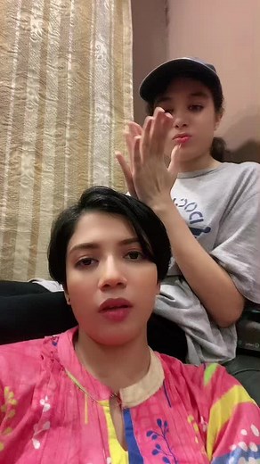 BTS Fan Interaction with Sign Language and Clapping