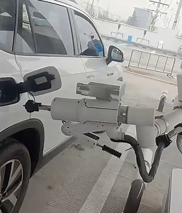 Could this robotic fuel pump be the future of gas stations? 🤯 | Bee Inspired