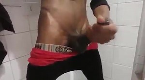 bathroom nut - video 2