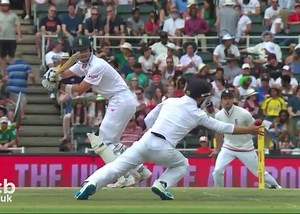 Fielding at Short-leg position in Cricket demands quick reflexes and a lot of courage. However, it can help exert pressure on batsmen and pick vital catches. Here is a compilation of such brilliant catches. #Cricket #Fielding #ShortLeg #Catches #CricketVideo Indian Cricket Team BCCI ICC - International Cricket Council Gujarat Cricket Association ICC Cricket WorldCup BCCI Domestic | Dhanraj Nathwani