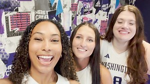 🚨 SAVE THE DATE! 📅 #HuskyGivingDay is coming up on Thursday, April 4. Get ready to go BIG for your Volleyball Student-Athletes: http://GoHuskies.com/HGDvb #PointHuskies | Washington Husky Volleyball