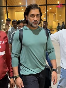 1.8M views · 96K reactions | MS Dhoni With Wife Sakshi, Yo Yo Honey Singh, Nagarjuna and Dhanush Spotted at Airport | Bol Bollywood | Facebook