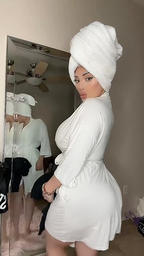 @fashionnova 🖤 | Jessica Gonzalez