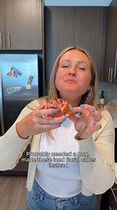 Spring flavors are in full bloom 💐🍰 Celebrate with homemade Iced Floral Cakes! Save this inspo for your next baking project. | Crisco